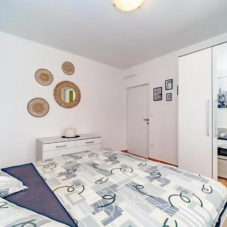 Apartment With A Parking Space Postira, Brac - 22166 *